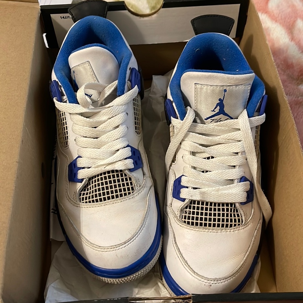 Air Jordan 4 Retro BG in white game royal black